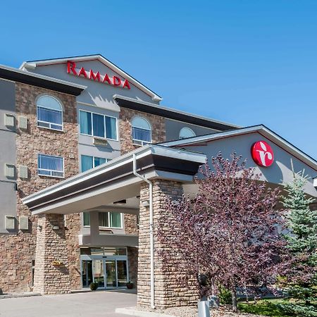 Готель Ramada By Wyndham High River Екстер'єр фото